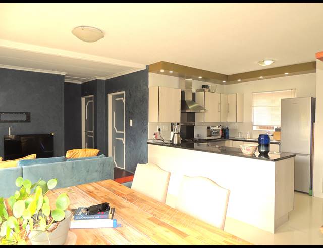 3 BEDROOM TOWNHOUSE FOR SALE IN WILGEHEUWEL